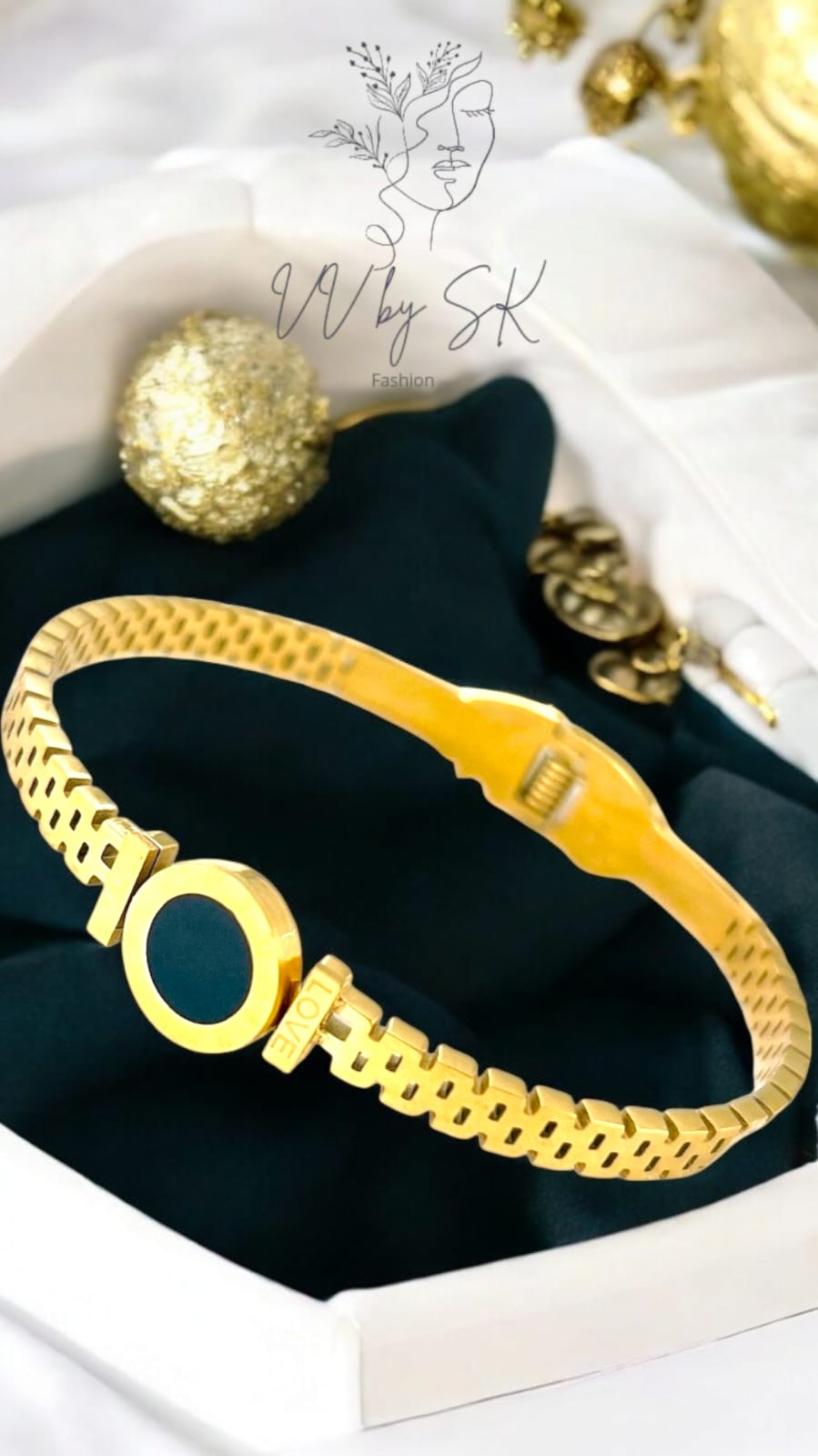 Roman Love Black and Gold Bangle | VV-24-GSB-0020