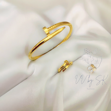 Golden Cartier Nail Bangle with Ring | VV-24-GSB-0021