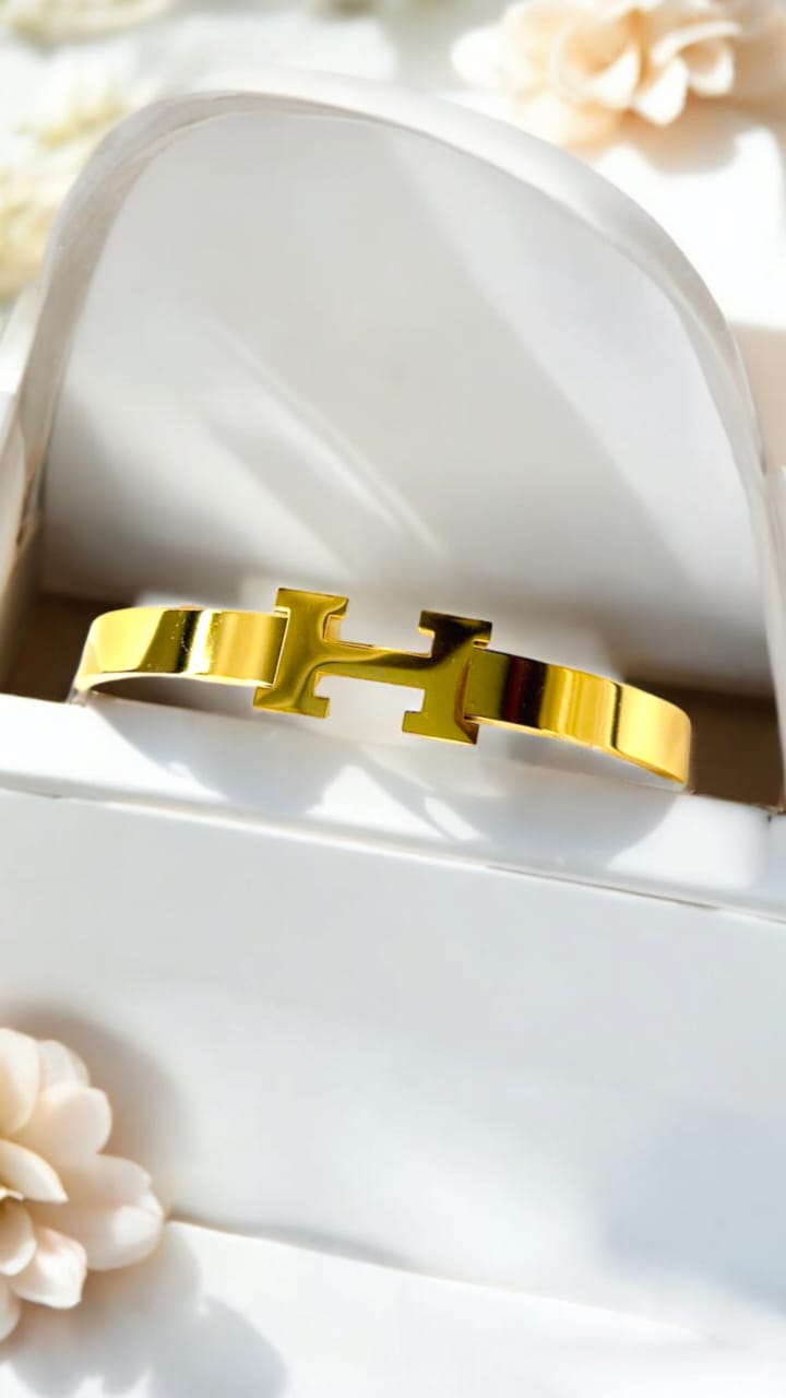 Gold Sunshine Handcuff - H - Hermes | VV-24-GSH-0004