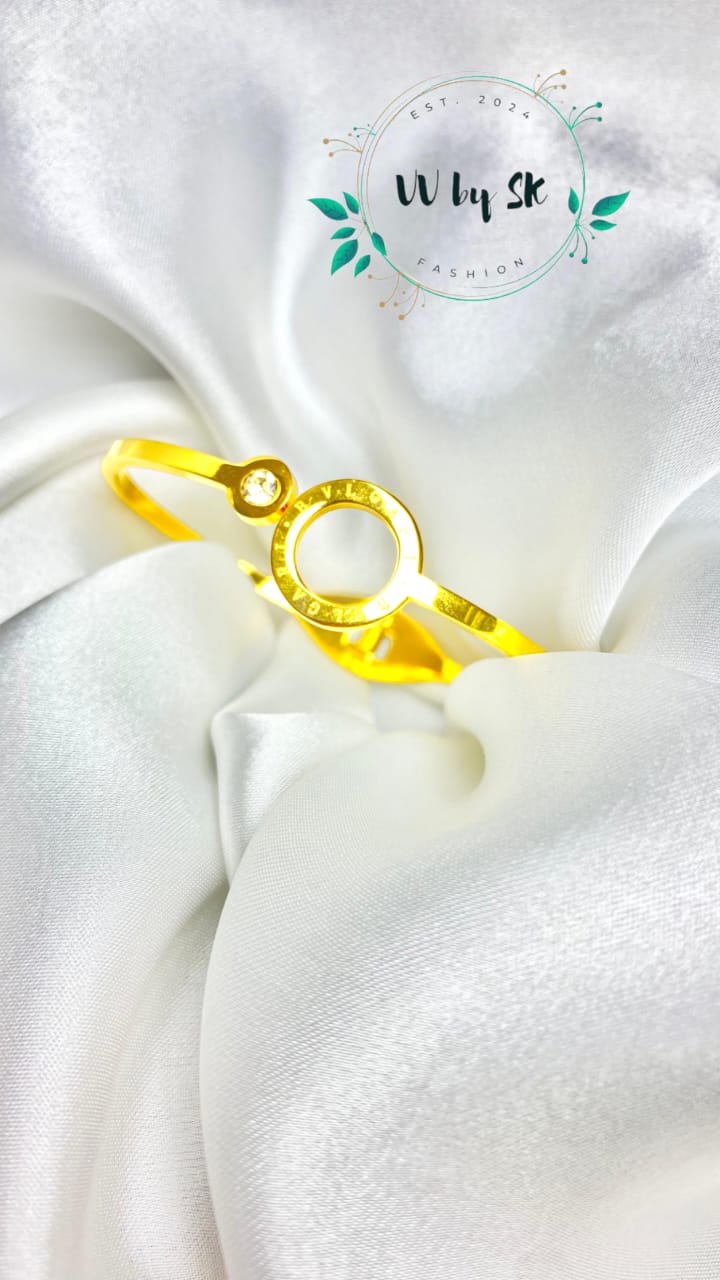 Gold Sunshine Handcuff with Single White Stone BVLGARI | VV-24-GSH-0005